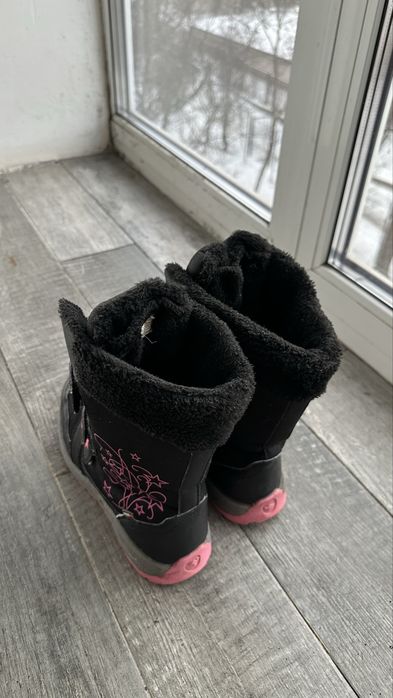 Підліткові черевики