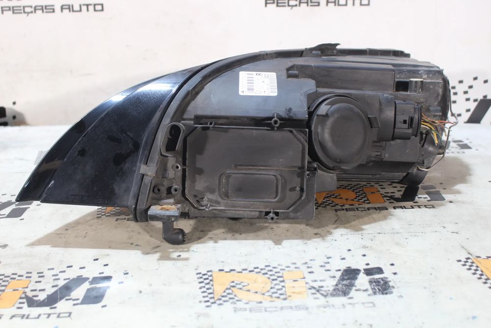 Ótica / farol direita AUDI TT (8J3)