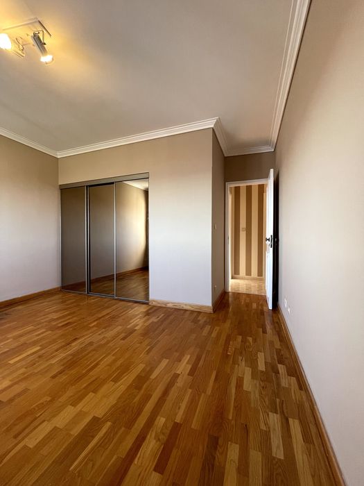 T3 p/ arrendar – São João do Estoril (Torre da Galiza) – Vista Mar