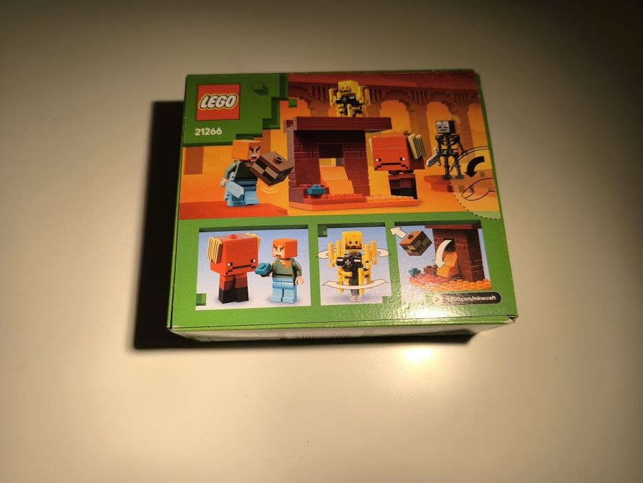 Lego Minecraft The Nether Lava Battle 21266