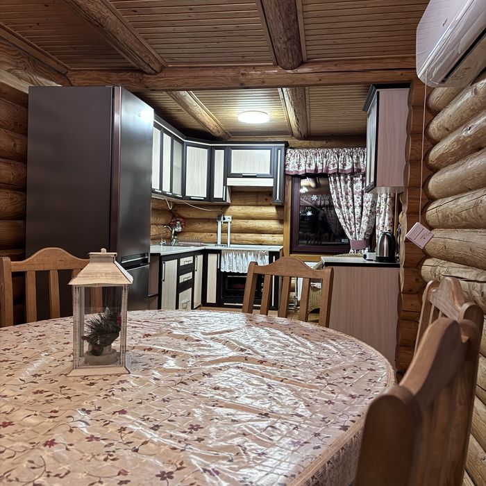 «Котеджі біля лісу» на 4-8 осіб