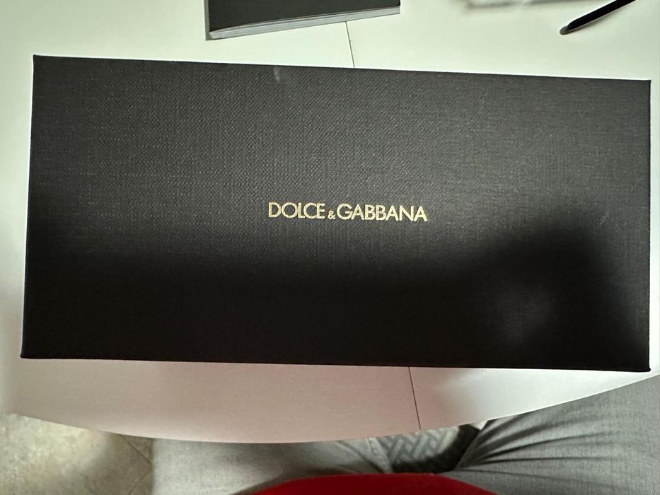 Oculos Sol pouco usados