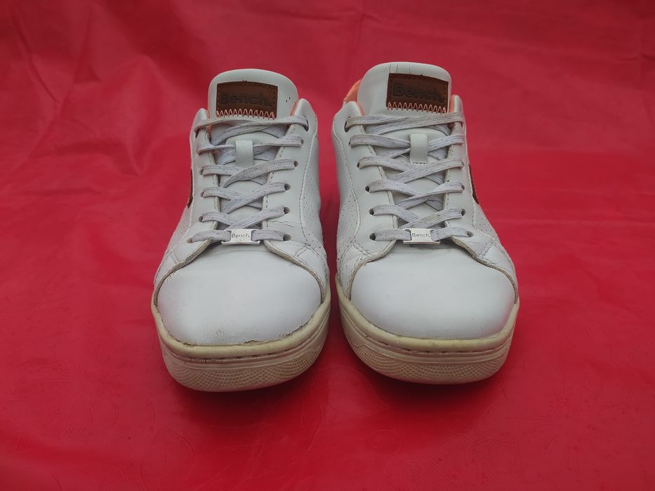 Bench. Оригинальние кожа ,42.5-розм.