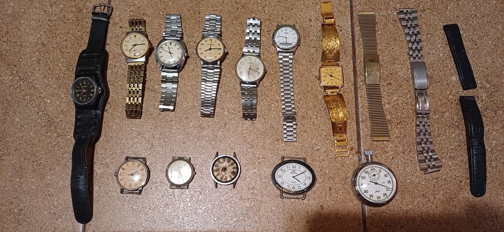 Stare zegarki mechaniczne,elektroniczne.