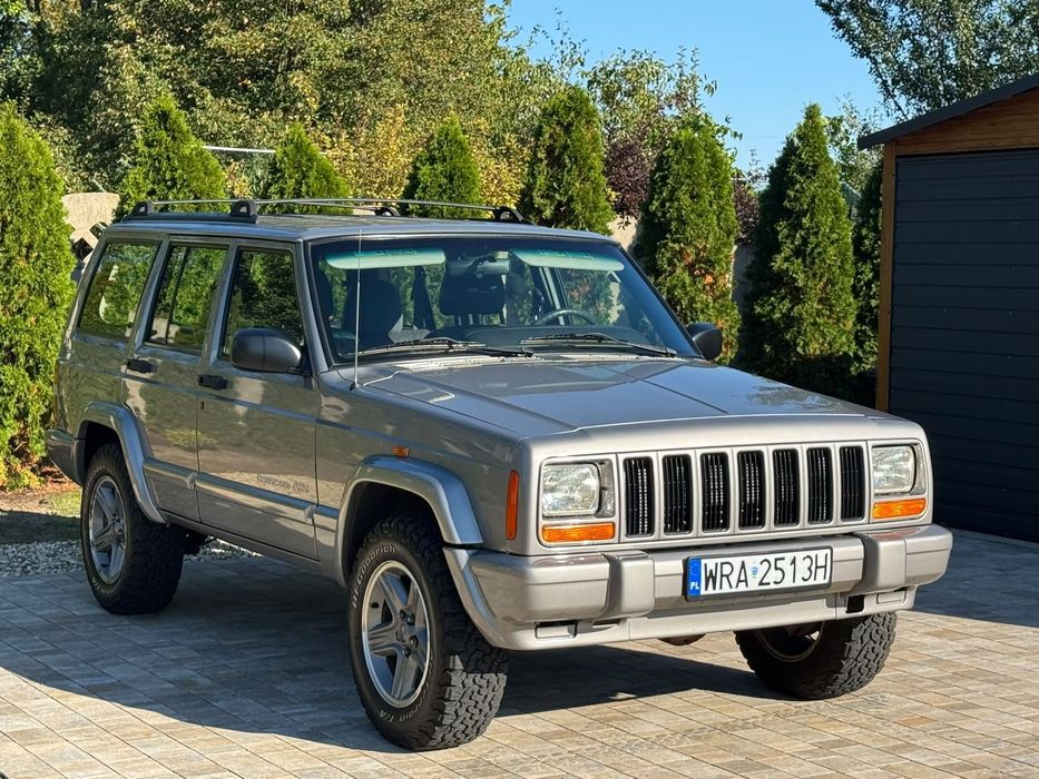 Jeep Cherokee