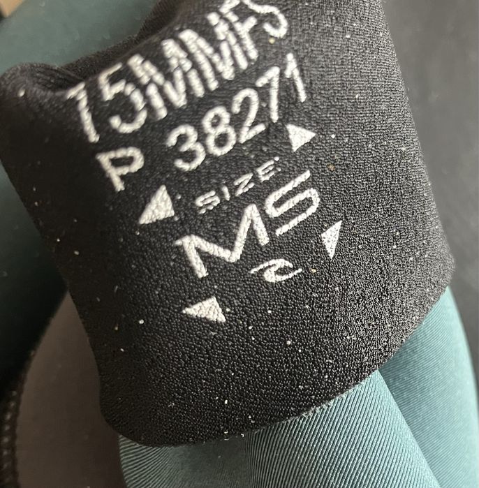 Fato Surf Ripcurl MediumSmall DawnPatrol 3/2mm novo homem