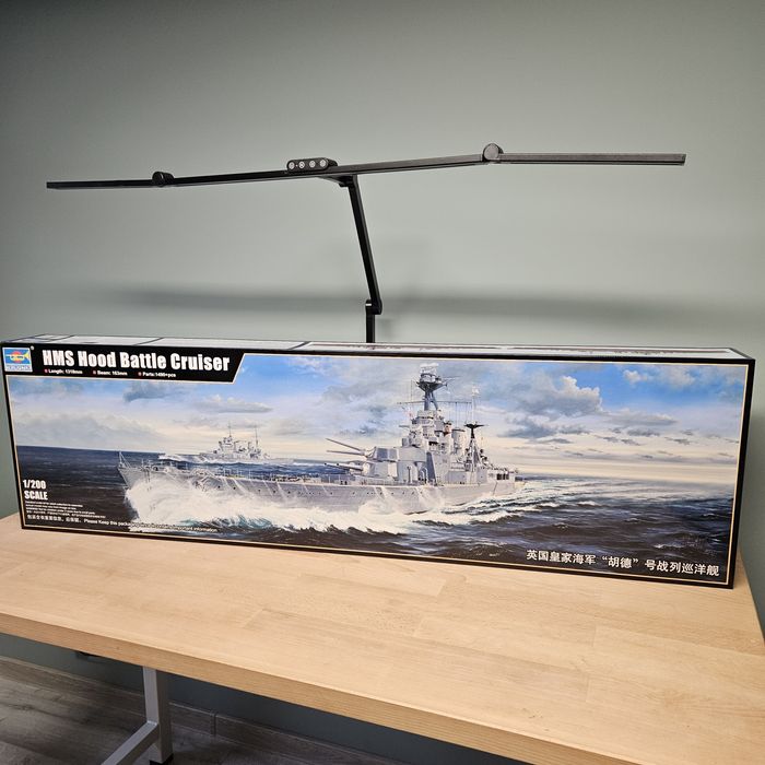 HMS Hood 1/200 Trumpeter