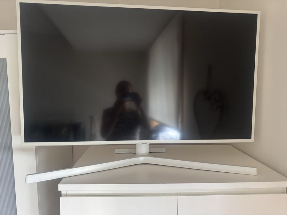 Smart TV Samsung 4k Branca 43 polegadas