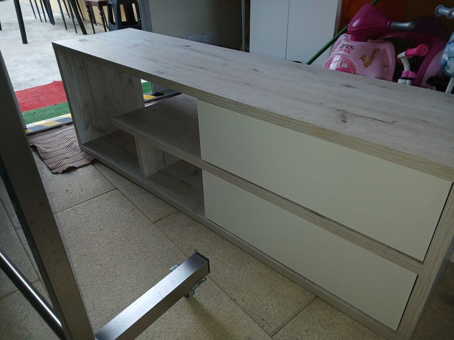 Móvel de TV e Mesa de centro