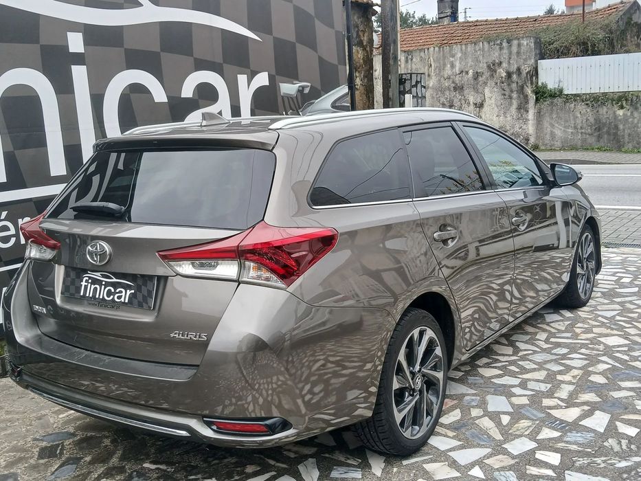 Toyota Auris Touring Sports 1.4 D-4D Exclusive+Navi