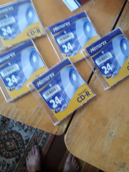 Продам диски компьютерные CD-R