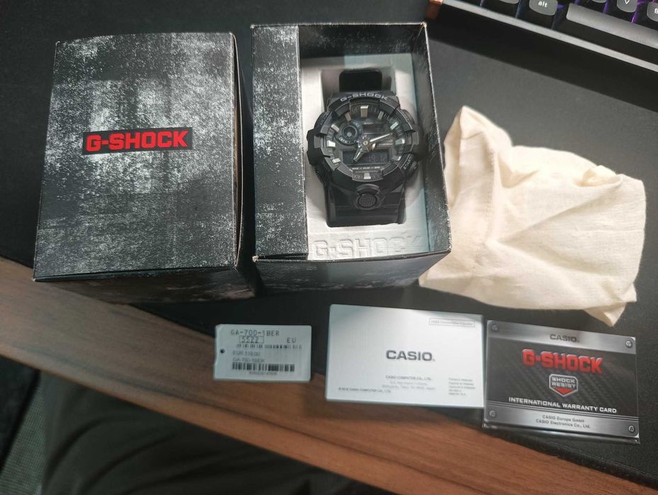 Zegarek męski Casio G-SHOCK GA-700-1BER