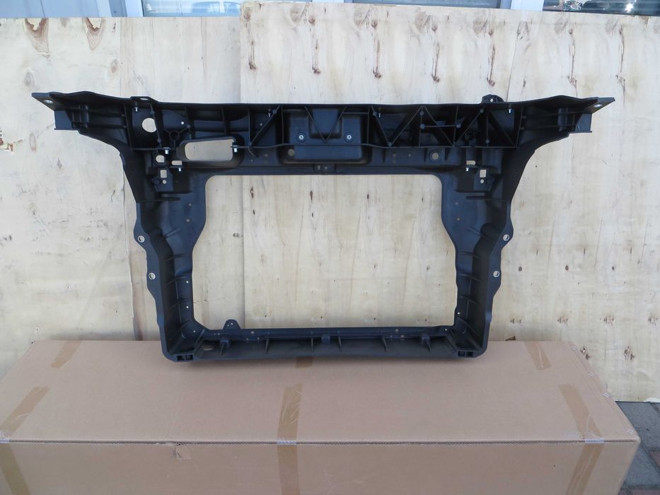 Передняя панель 2015-2019 Ford Explorer 2.3 3.5 ( EcoBoost )FB5Z16138A