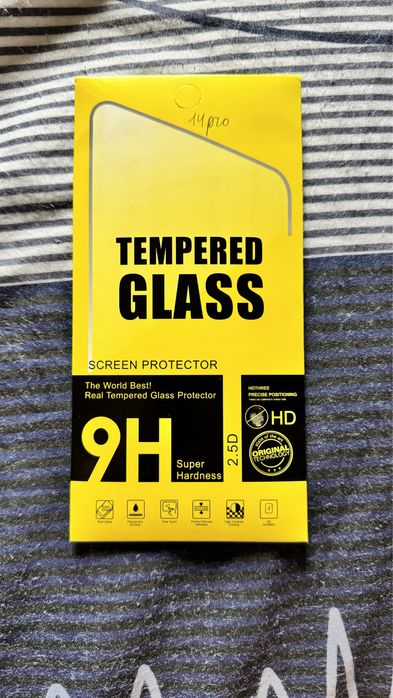 Продам гарне скло до IPhone 14 pro.