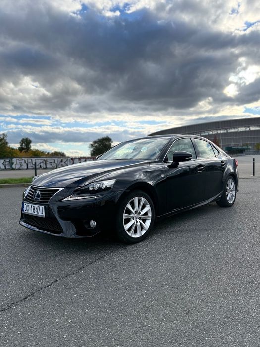 Lexus IS Lexus IS300h