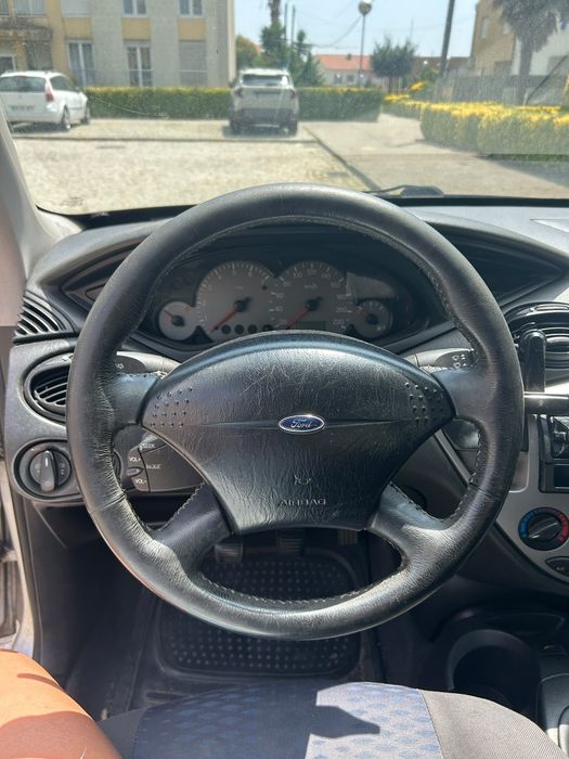 Ford Focus - ler abaixo515867399852533769