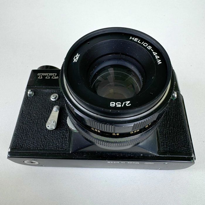 Фотоапарат Зеніт ТТЛ, Zenit TTL, обʼєктив Helios-44М