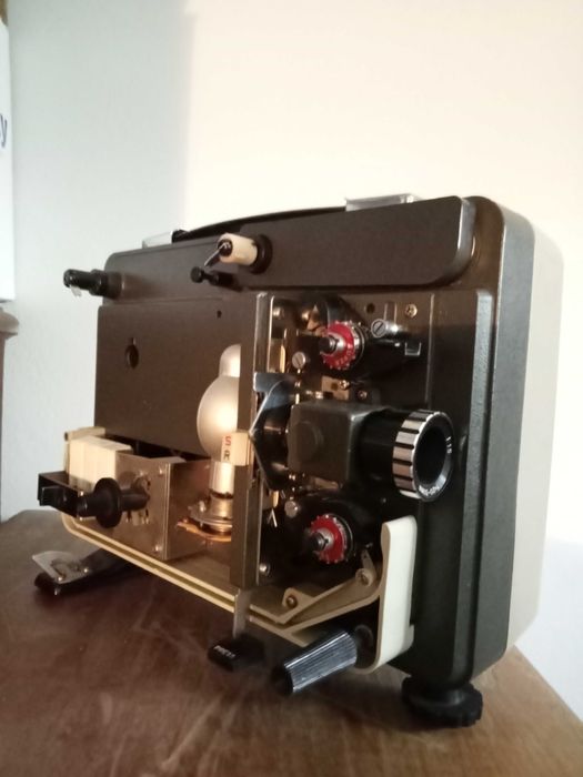 Projector 8mm antigo