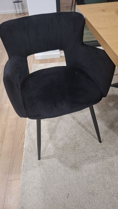 Cadeira de veludo preta para sala de jantar