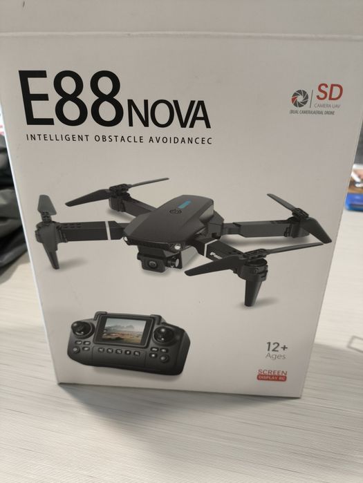 Drone with 3 Batteries505966867031664641