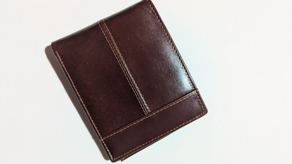 Чоловічий шкіряний гаманець