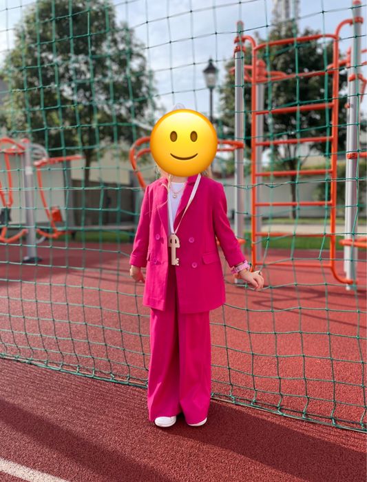 Костюм для дівчини