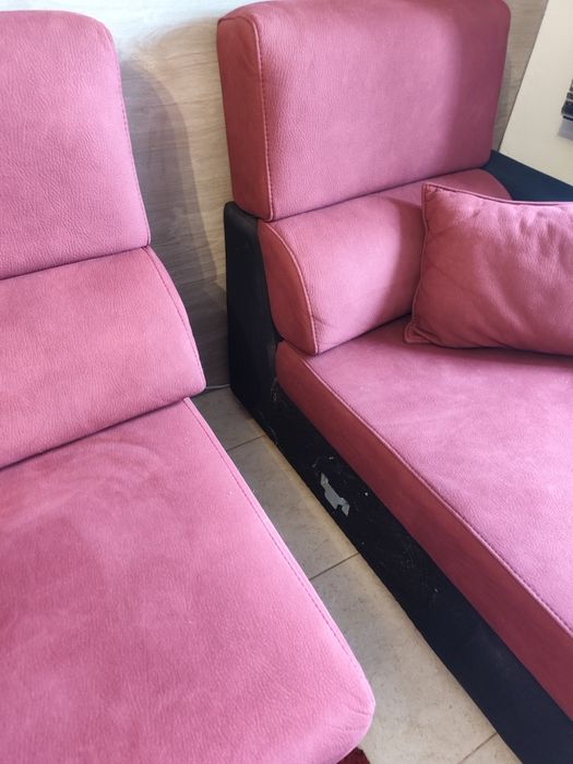 Sofá Chaise-Longue c/ Arrumação + 2 Pufes