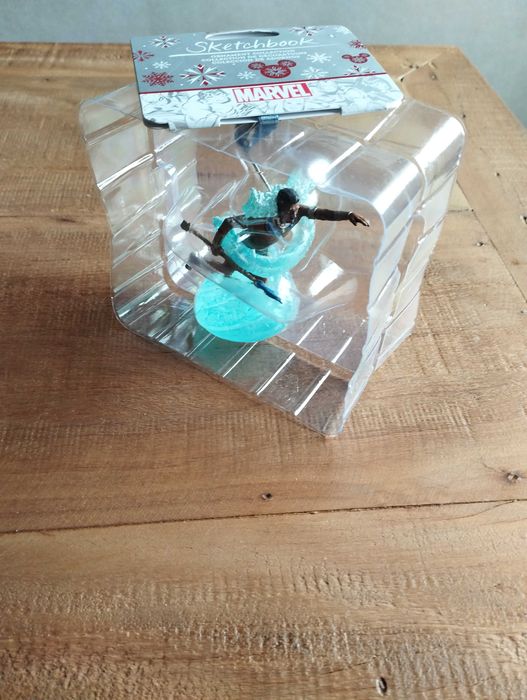 Disney Boneco Namor Black Panther