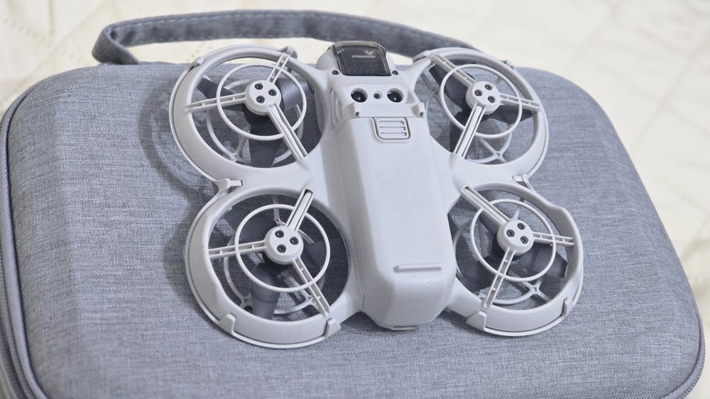 Drone Dji Neo com caixa