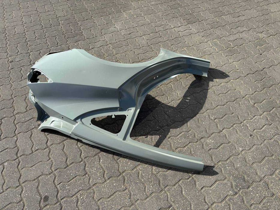 Крыло заднее левое Tesla Model 3 c порогом