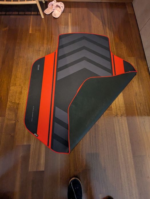Tapete Gaming ALPHA GAMER Decan (Preto e Vermelho)