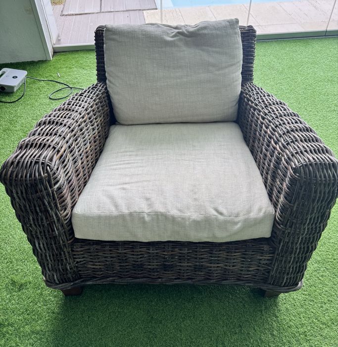 Sofa jardim/exterior/ interior como novo