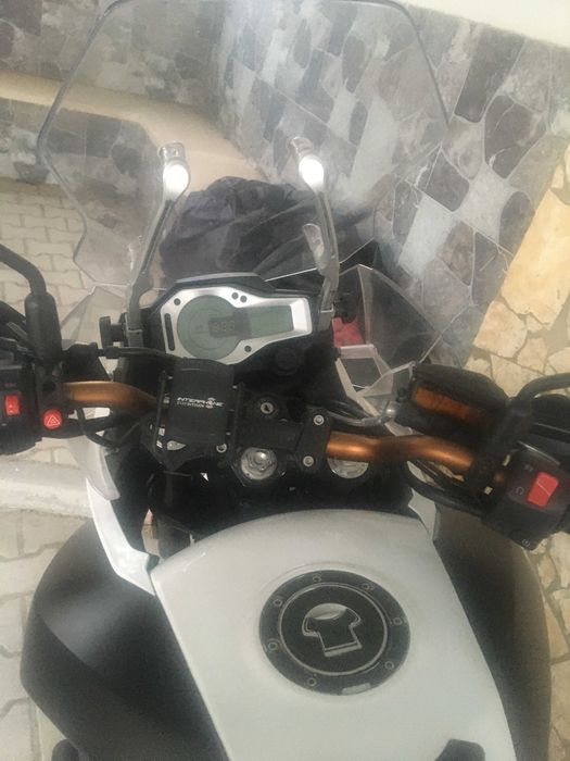 MOTO CF 650 Versão MT