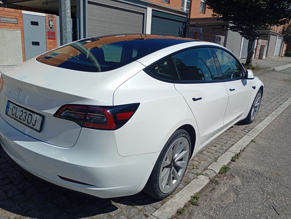 Tesla Model 3 Standard Range Plus RWD
