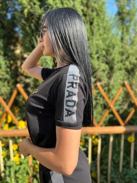 Жіночий оригінальний костюм з шортами на літо