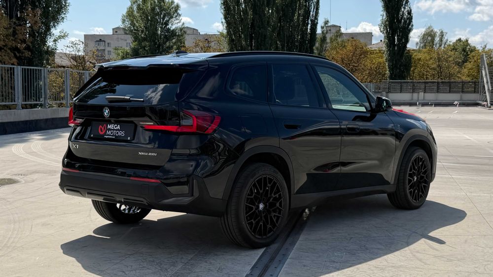 2023 BMW X1 x drive 28I