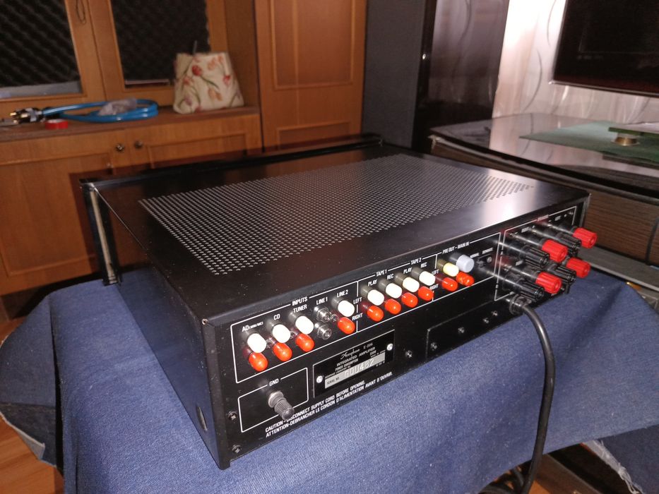 Продам Интегральный усилитель   Accuphase E-206