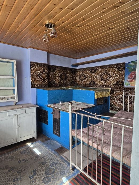 Продаж будинку в с.Тисовець,  10км до Чернівців