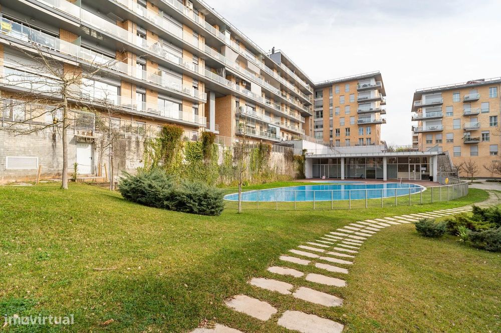 Arrendamento | Apartamento T1 c/lugar aparcamento e piscina na Quinta