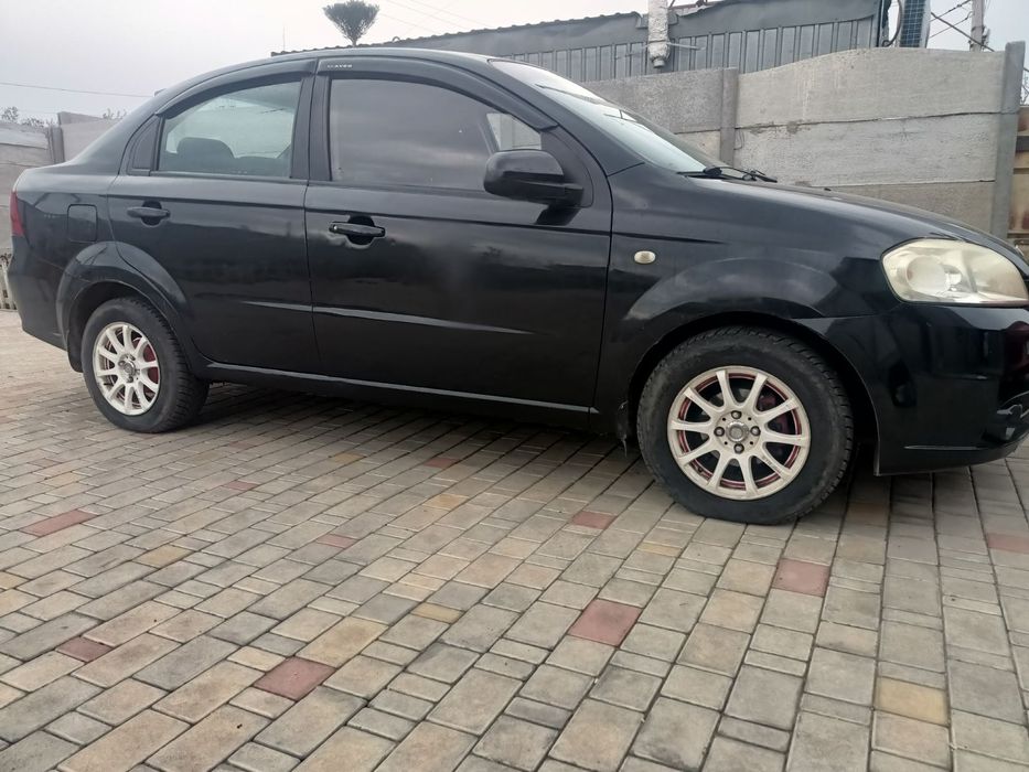 Продам автомобіль шевролет авео