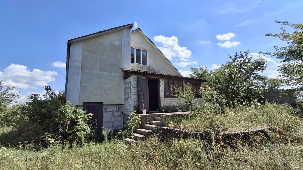 Продається будинок в с. Рожівка.