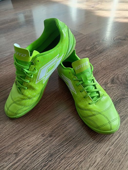 Halówki Lotto rozmiar 40.5