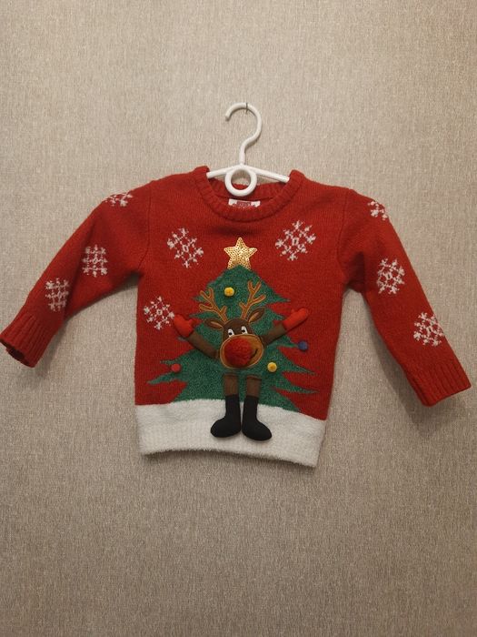 Свитер  тёплый для мальчиков  и для девочек. С новогодним принтом.