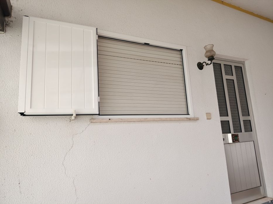 Quarto para arrendar em troviscal