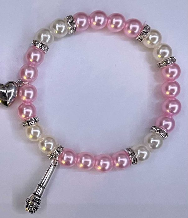 Matching bransoletki the weekend and Ariana Grande