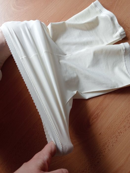 Bielizna wyszczuplająca, r. S/M, majtki