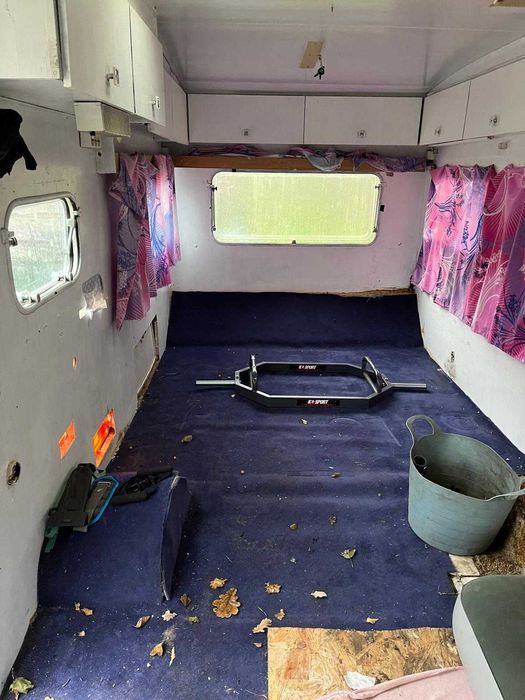 Przyczepa / kemping / magazyn