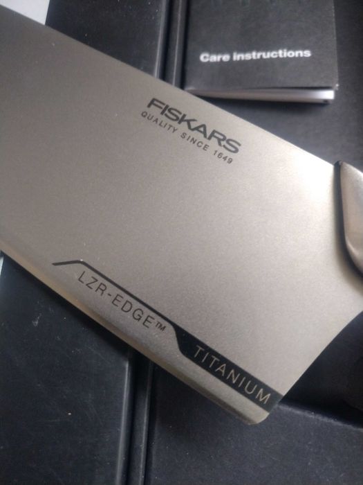 Nowy nóż Fiskars titanium