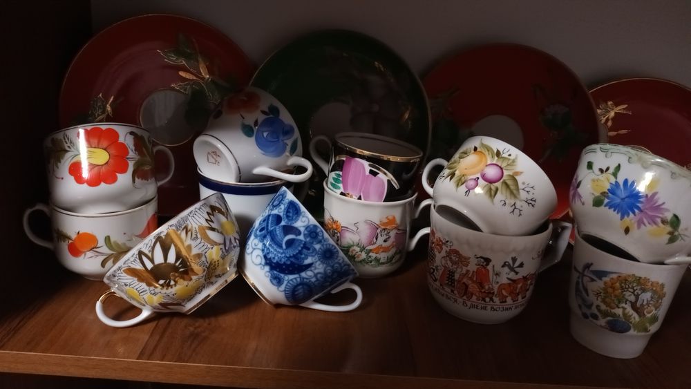 Сахарницы, молочники. Посуда фарфоровая.  Мальва.