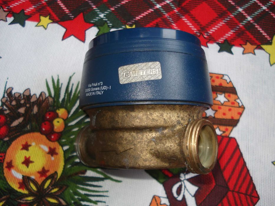 Продам счетчик холодной воды B-METERS с монтажным комплектом